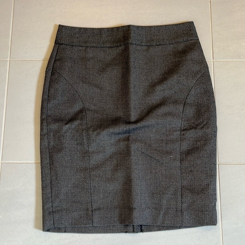 Classic Gray Women's Banana Republic Pencil Skirt